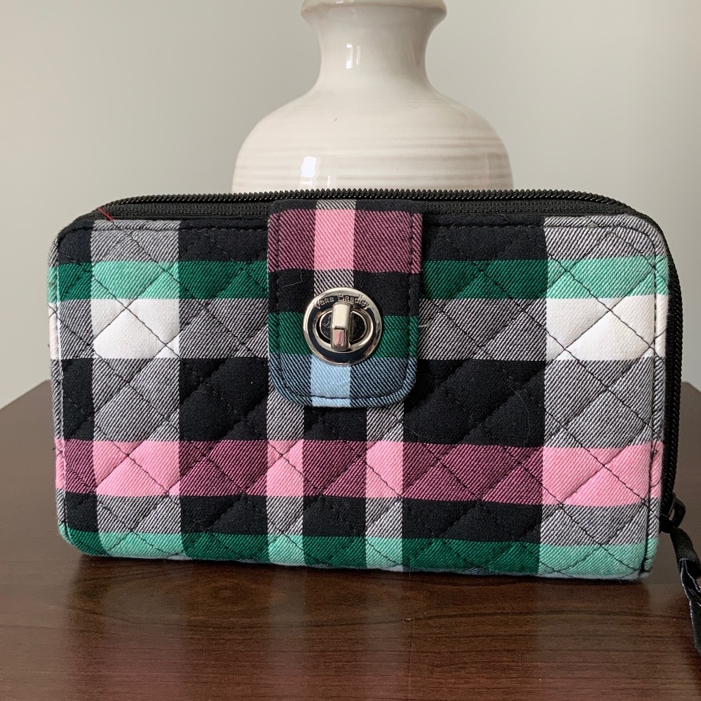 Vera Bradley turn lock wallet - Ribbons Plaid